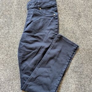 Straight Leg Women's Jeans in Dark Navy